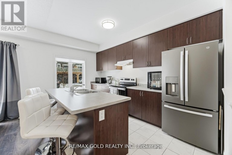 30 HILLS THISTLE DRIVE, Wasaga Beach, Ontario, L9E0J3