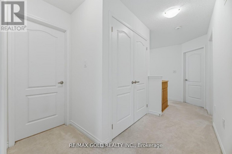30 HILLS THISTLE DRIVE, Wasaga Beach, Ontario, L9E0J3