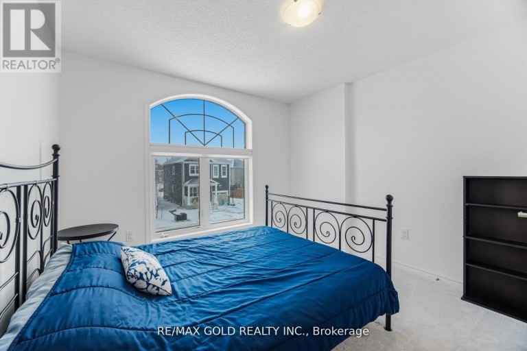 30 HILLS THISTLE DRIVE, Wasaga Beach, Ontario, L9E0J3