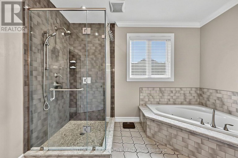18 LLOYD COOK DRIVE W, Springwater (Snow Valley), Ontario, L4M4S4