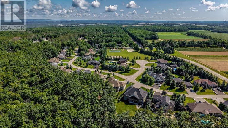 18 LLOYD COOK DRIVE W, Springwater (Snow Valley), Ontario, L4M4S4