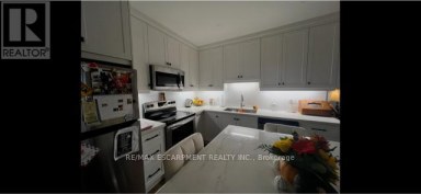 1 - 372 MARY STREET Hamilton (North End) Ontario photo 5