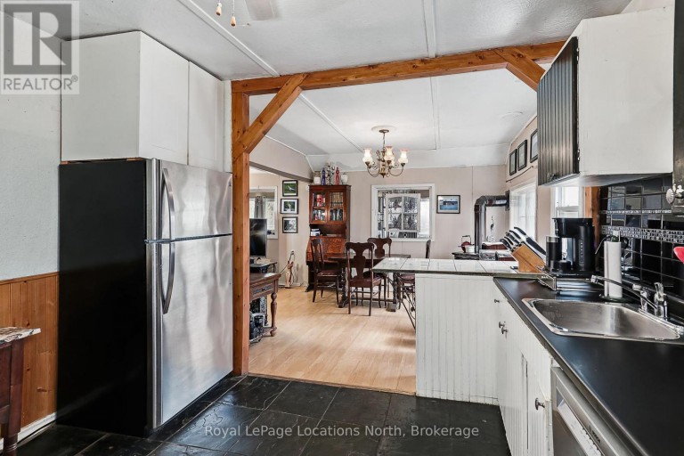 21 EVA CRESCENT, Collingwood, Ontario, L9Y5R1