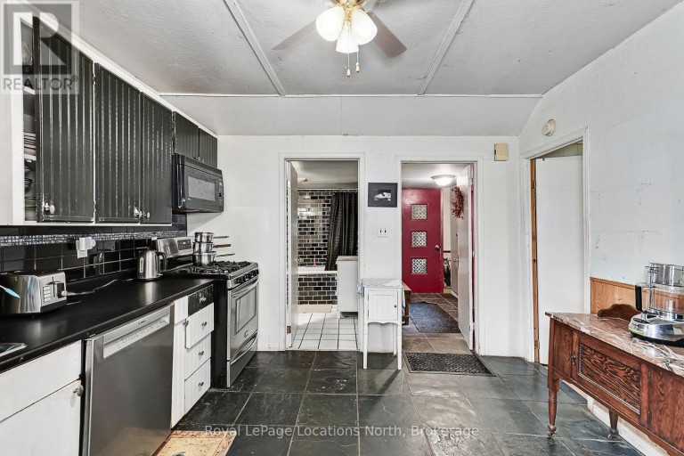 21 EVA CRESCENT, Collingwood, Ontario, L9Y5R1