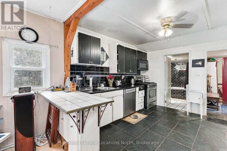 21 EVA CRESCENT, Collingwood, Ontario, L9Y5R1