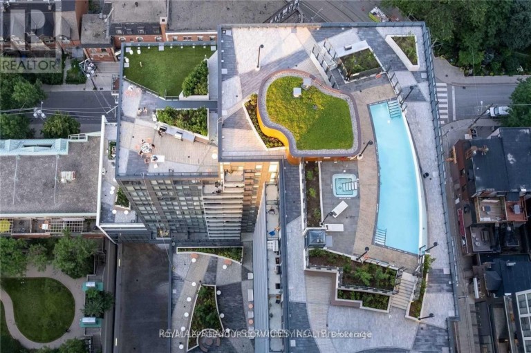 1009 - 251 JARVIS STREET, Toronto (Church-Yonge Corridor), Ontario, M5B0C3