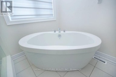 MAIN & 2ND FLOOR - 1359 KLONDIKE DRIVE Oshawa (Kedron) Ontario photo 15