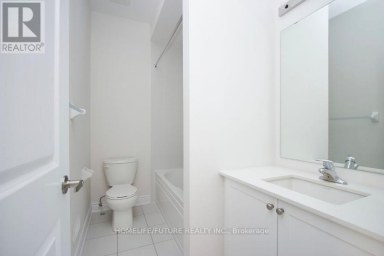 MAIN & 2ND FLOOR - 1359 KLONDIKE DRIVE Oshawa (Kedron) Ontario photo 18