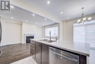 407 DOLMAN STREET Woolwich Ontario photo 15
