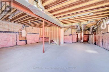 407 DOLMAN STREET Woolwich Ontario photo 34