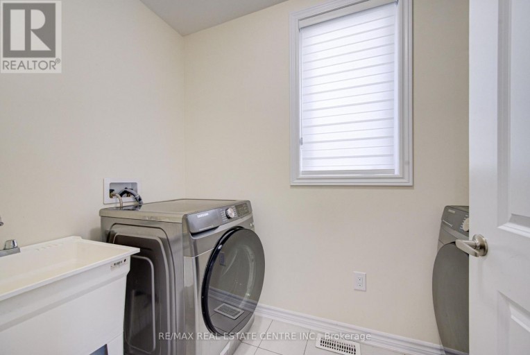 407 DOLMAN STREET, Woolwich, Ontario, N0B1M0