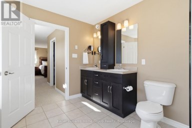 30 INETT WAY Centre Wellington (Fergus) Ontario photo 25
