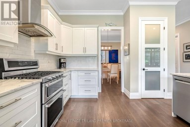 249 DELACOURT ROAD London North (North F) Ontario photo 17