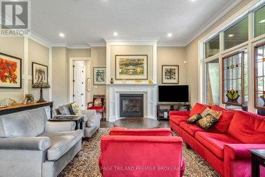 249 DELACOURT ROAD London North (North F) Ontario photo 7