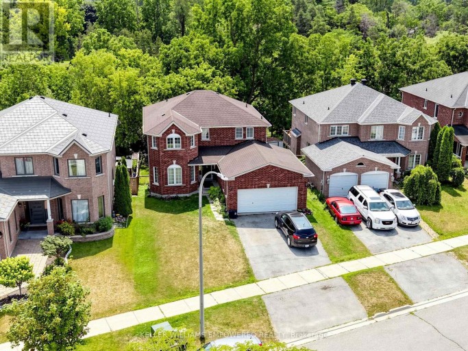 135 BUCHANAN DRIVE, New Tecumseth (Alliston), Ontario, L9R0A4