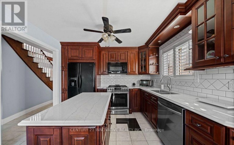 915 CATSKILL DRIVE E, Oshawa (Northglen), Ontario, L1J8J9