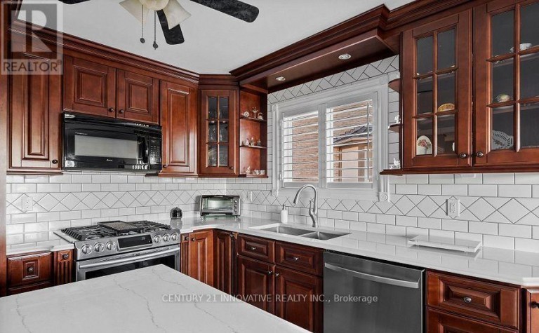 915 CATSKILL DRIVE E, Oshawa (Northglen), Ontario, L1J8J9