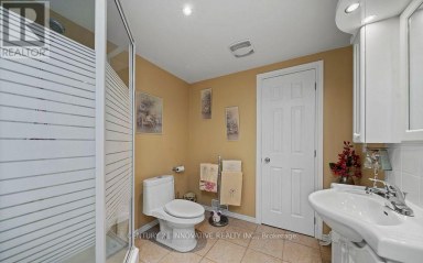 915 CATSKILL DRIVE E Oshawa (Northglen) Ontario photo 24