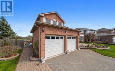 915 CATSKILL DRIVE E Oshawa (Northglen) Ontario photo 3