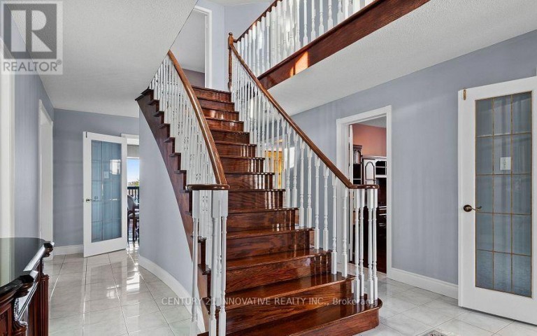 915 CATSKILL DRIVE E, Oshawa (Northglen), Ontario, L1J8J9