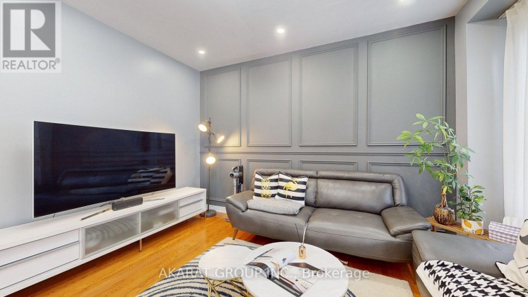 28 SAINT JAMES AVENUE, Vaughan (Vellore Village), Ontario, L4H3E4