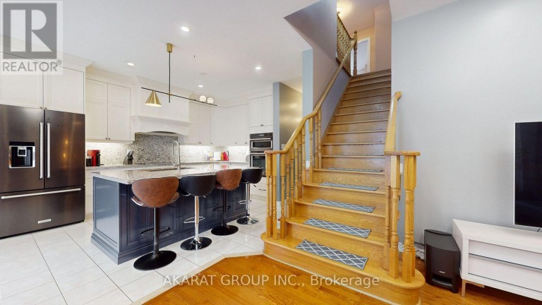 28 SAINT JAMES AVENUE, Vaughan (Vellore Village), Ontario, L4H3E4