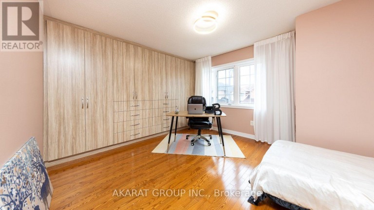 28 SAINT JAMES AVENUE, Vaughan (Vellore Village), Ontario, L4H3E4