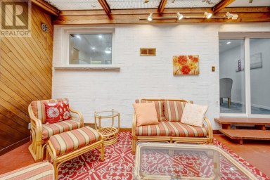 77 MCCRANEY STREET W Oakville (CP College Park) Ontario photo 24