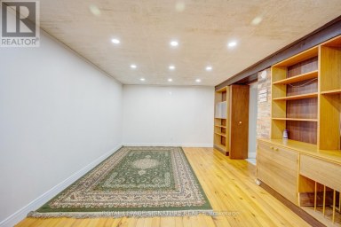 77 MCCRANEY STREET W Oakville (CP College Park) Ontario photo 30