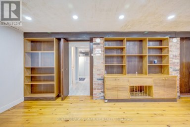 77 MCCRANEY STREET W Oakville (CP College Park) Ontario photo 31