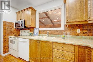 77 MCCRANEY STREET W Oakville (CP College Park) Ontario photo 8