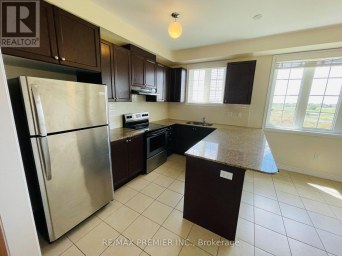 32 SHIFF CRESCENT Brampton (Heart Lake East) Ontario photo 12