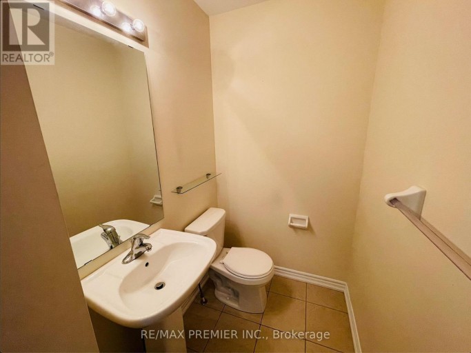 32 SHIFF CRESCENT, Brampton (Heart Lake East), Ontario, L6Z0H6