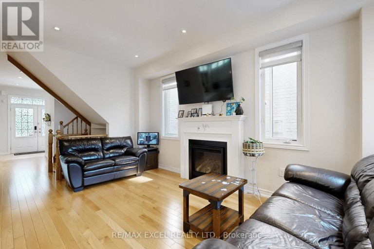 9 SUNNYSIDE HILL ROAD, Markham (Cornell), Ontario, L6B0X4