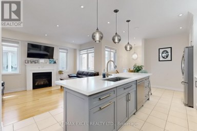 9 SUNNYSIDE HILL ROAD Markham (Cornell) Ontario photo 18
