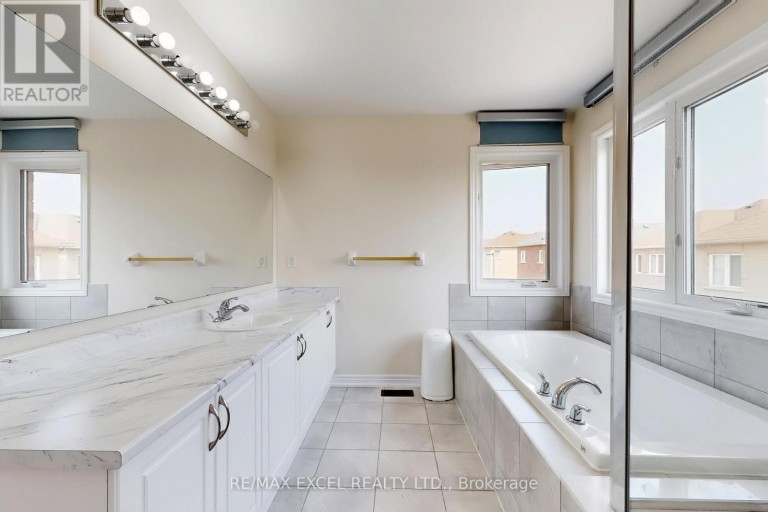 9 SUNNYSIDE HILL ROAD, Markham (Cornell), Ontario, L6B0X4