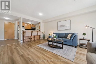 207 - 901 PAISLEY ROAD Guelph (Willow West/Sugarbush/West Acres) Ontario photo 1