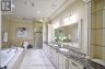 18 HEATHCOTE AVENUE, Toronto (st. Andrew-windfields), Ontario, M2L1Y7 (ID C13674474)