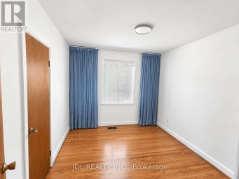 40 MONTANA AVENUE Toronto (Downsview-Roding-CFB) Ontario photo 10