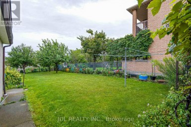 40 MONTANA AVENUE Toronto (Downsview-Roding-CFB) Ontario photo 19