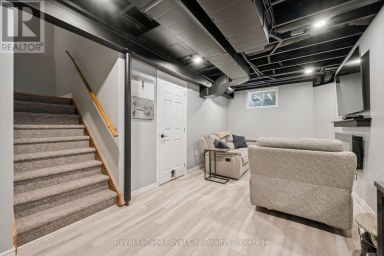 113 COURTNEY STREET Centre Wellington (Fergus) Ontario photo 31
