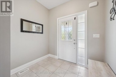 113 COURTNEY STREET Centre Wellington (Fergus) Ontario photo 6