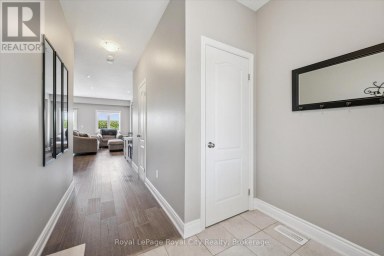 113 COURTNEY STREET Centre Wellington (Fergus) Ontario photo 7