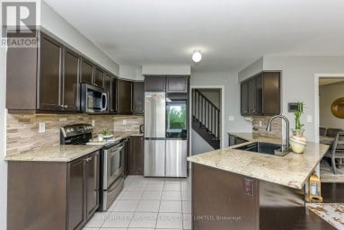 8 MIRACLE TRAIL N Brampton (Northwest Brampton) Ontario photo 18