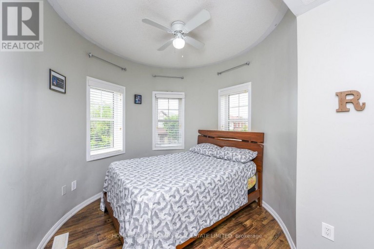 8 MIRACLE TRAIL N, Brampton (Northwest Brampton), Ontario, L7A0Y3
