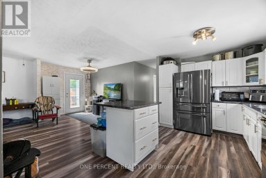 10 MAGNOLIA STREET Highlands East (Bicroft Ward) Ontario photo 5