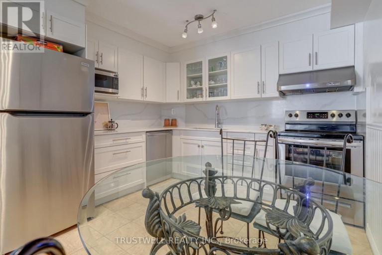 A39 - 300 MILL ROAD, Toronto (Markland Wood), Ontario, M9C4W7