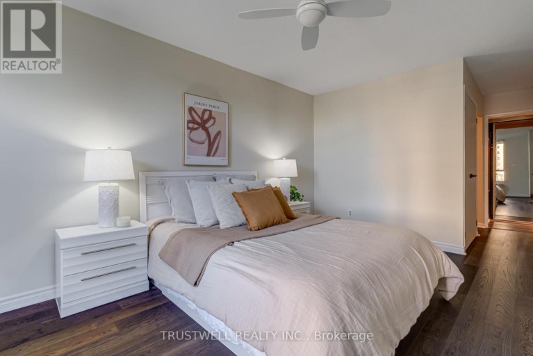 A39 - 300 MILL ROAD, Toronto (Markland Wood), Ontario, M9C4W7