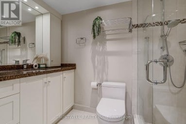 A39 - 300 MILL ROAD Toronto (Markland Wood) Ontario photo 19