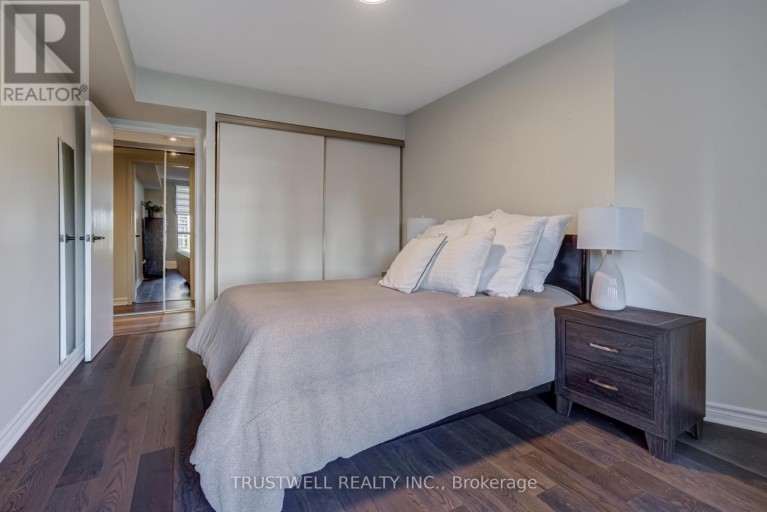 A39 - 300 MILL ROAD, Toronto (Markland Wood), Ontario, M9C4W7